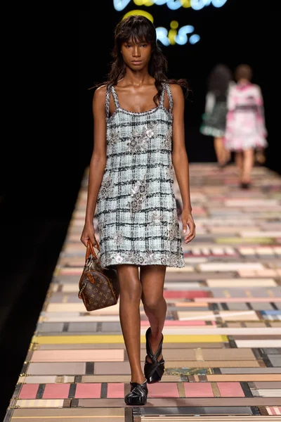 Look 20